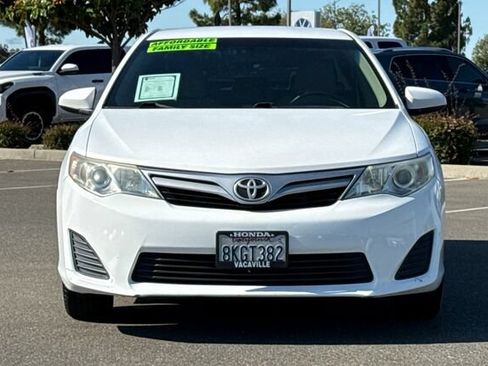 Used 2012 Toyota Camry LE FWD image 9