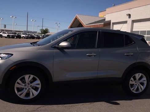 Used 2025 Buick Encore GX Preferred AWD/4WD image 6