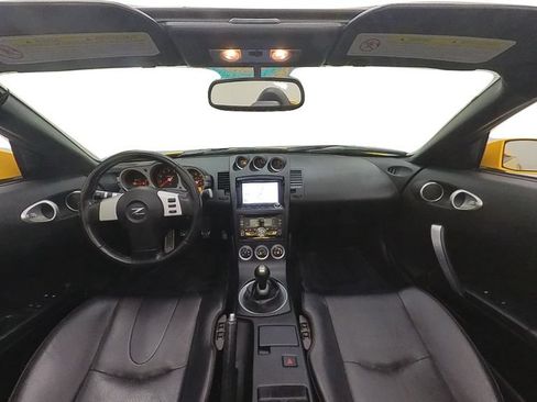 Used 2005 Nissan 350Z Touring RWD image 33
