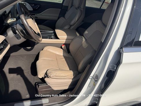 Used 2020 Lincoln Aviator Reserve w/ Equipment Group 202A AWD/4WD image 24