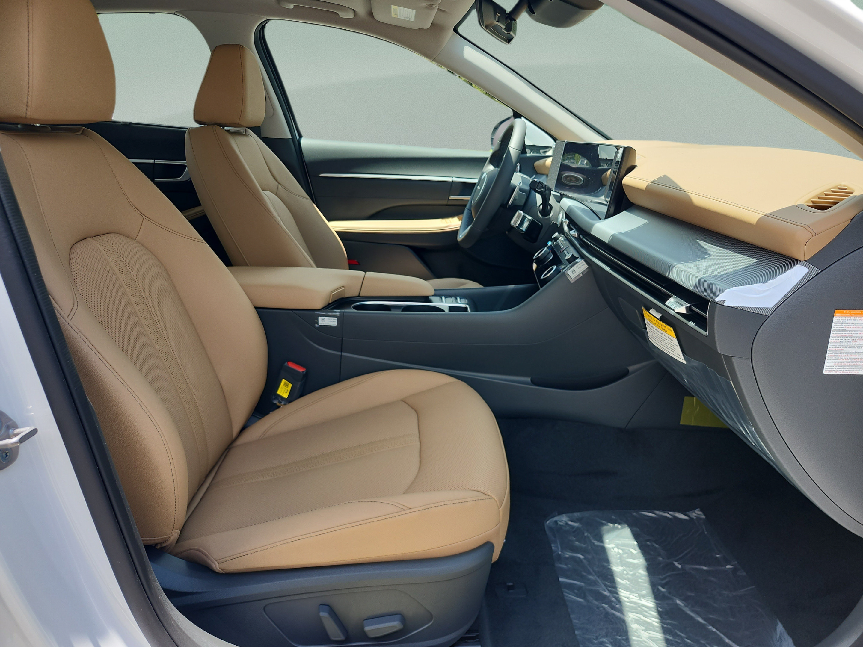 New 2026 Hyundai Sonata Limited FWD image 16