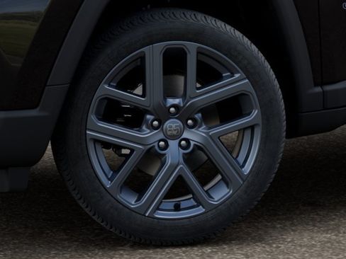 New 2026 Jeep Compass Latitude AWD/4WD image 8