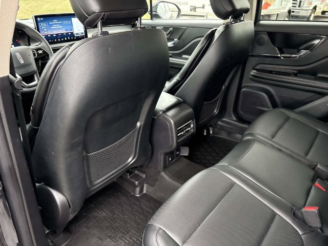 Certified 2023 Lincoln Corsair AWD w/ Equipment Group 101A image 17