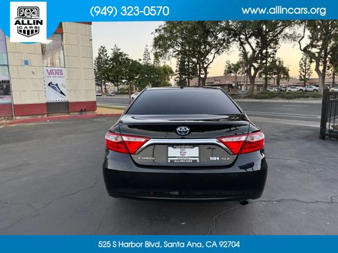 Used 2015 Toyota Camry XLE FWD image 5