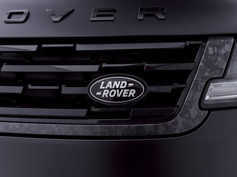 Used 2026 Land Rover Range Rover Sport SV AWD/4WD image 24