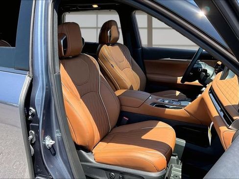 Used 2026 INFINITI QX60 Autograph w/ Dark Cargo Package AWD/4WD image 7