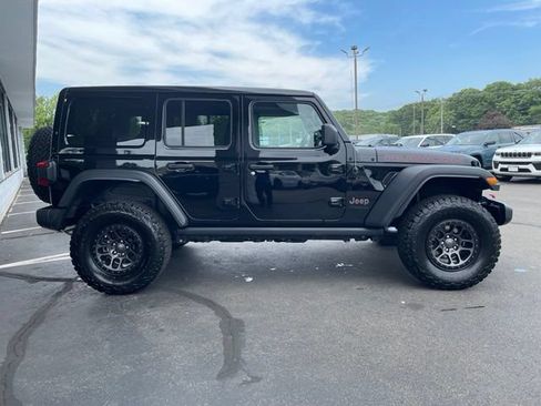 Used 2022 Jeep Wrangler Unlimited Rubicon w/ Xtreme Recon 35" Tire Package AWD/4WD image 4