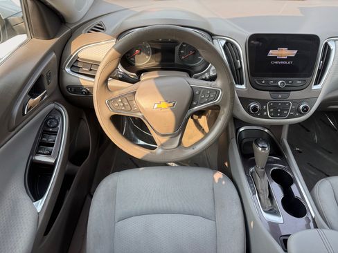 Used 2019 Chevrolet Malibu LT w/ Driver Confidence Package II FWD image 8
