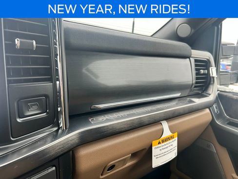 New 2026 Ford F250 Lariat w/ Black Appearance Package image 37