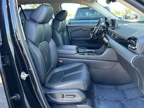 Used 2025 Honda Pilot EX-L image 14