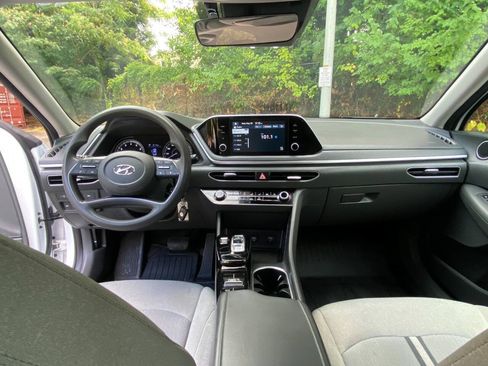 Used 2021 Hyundai Sonata SE w/ Winter Weather Package FWD image 32