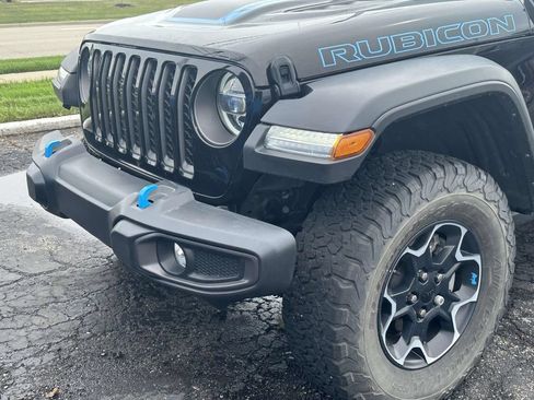 Used 2022 Jeep Wrangler Unlimited Rubicon 4xe AWD/4WD image 8