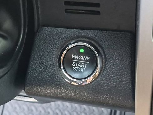 Used 2022 Ford F250 Lariat w/ Lariat Ultimate Package AWD/4WD image 15