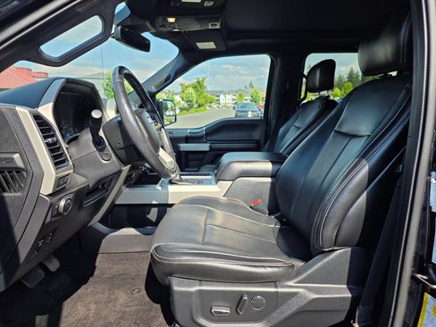 Used 2018 Ford F150 Lariat w/ Equipment Group 502A Luxury AWD/4WD image 25