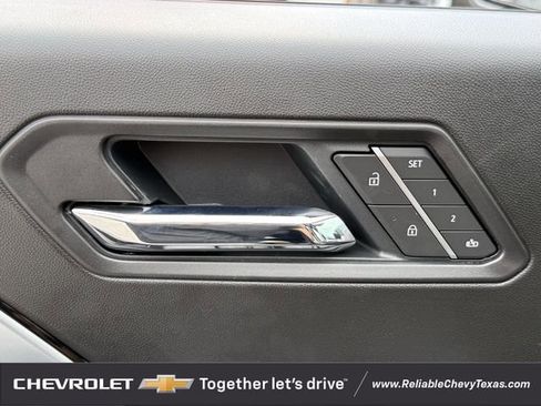 New 2026 Chevrolet Colorado ZR2 w/ Technology Package AWD/4WD image 29