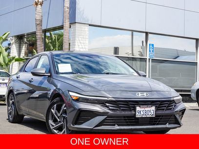 Used 2024 Hyundai Elantra SEL w/ Convenience Package