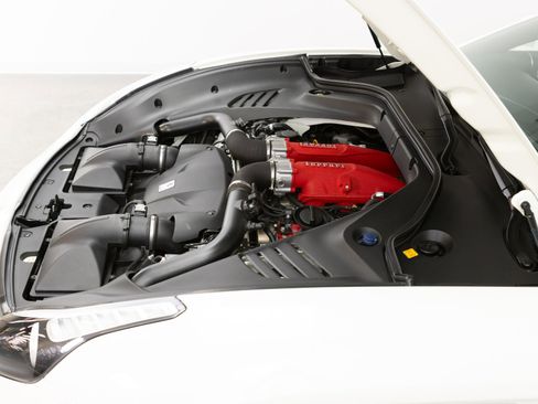 Certified 2016 Ferrari California T image 94