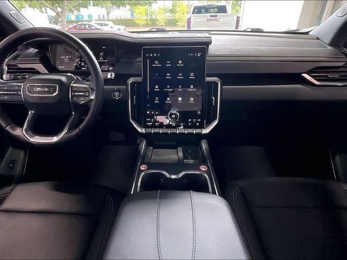 Used 2026 GMC Acadia Elevation w/ Elevation Premium Package FWD image 6
