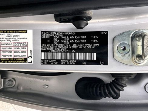 Used 2024 Toyota 4Runner SR5 image 33