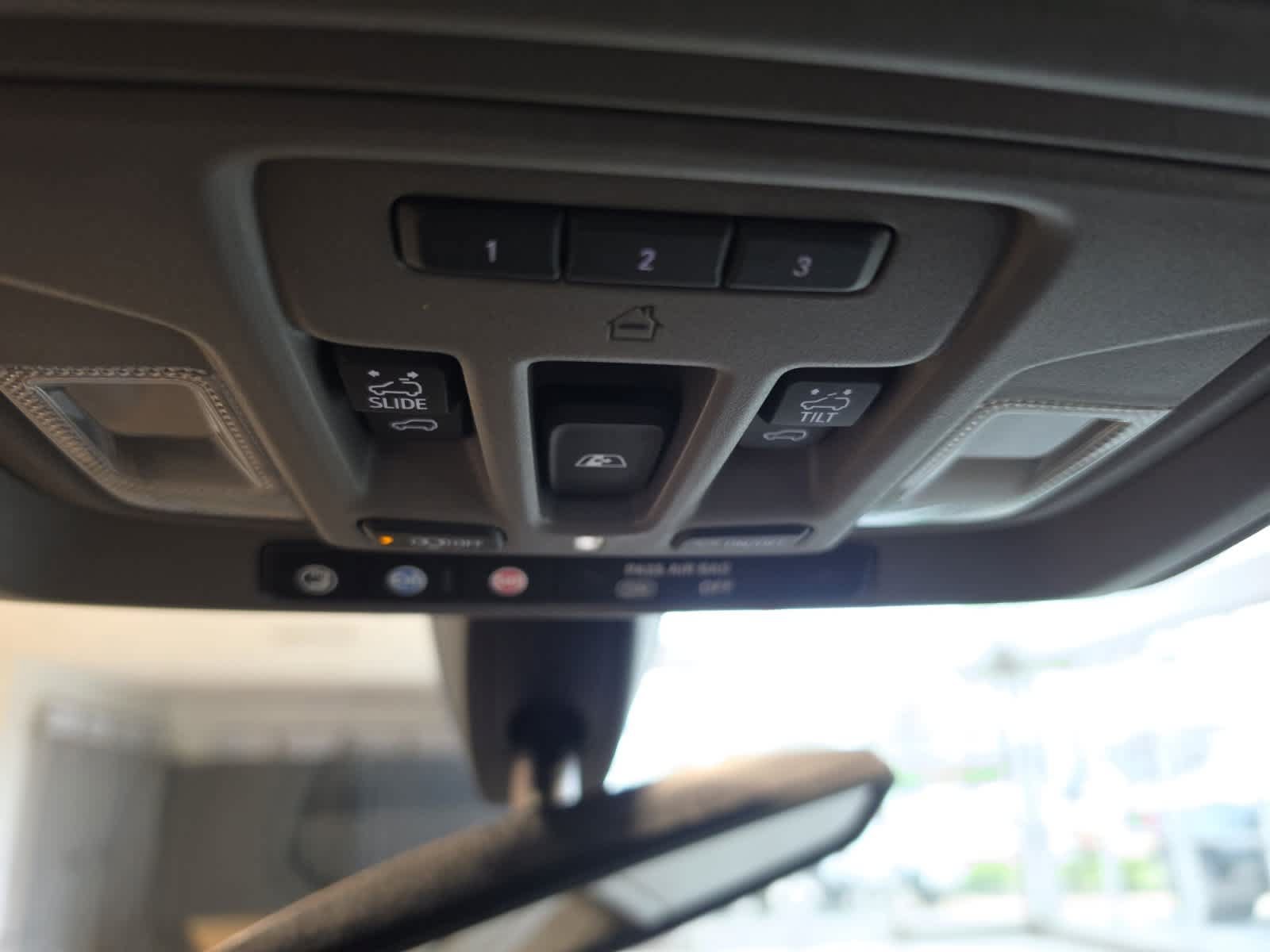 Used 2021 GMC Sierra 1500 Denali w/ Denali Premium Package AWD/4WD image 24