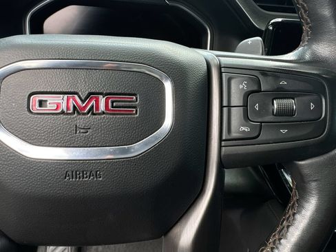 Used 2022 GMC Sierra 1500 AT4 w/ Technology Package AWD/4WD image 18
