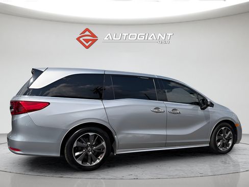 Used 2022 Honda Odyssey Elite image 8