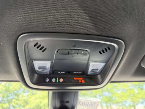 Certified 2023 Chevrolet Traverse LT AWD/4WD image 31