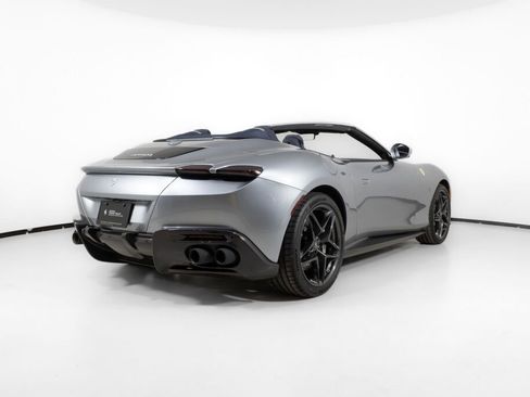 Used 2025 Ferrari Roma image 8