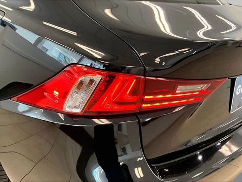 Used 2015 Lexus IS 350 w/ F-Sport Package RWD image 27