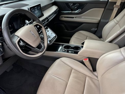 Used 2022 Lincoln Corsair Reserve image 9