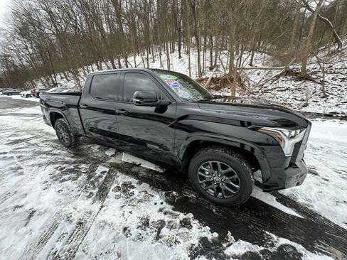 Used 2022 Toyota Tundra Platinum image 11