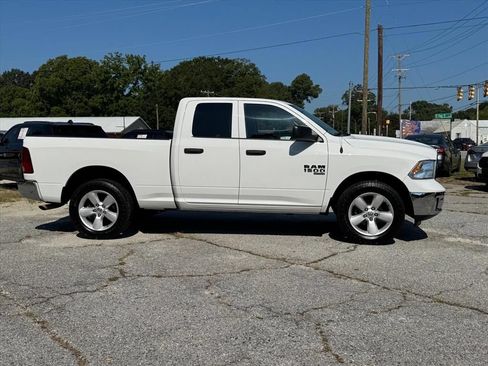 Used 2021 RAM 1500 Tradesman w/ Tradesman SXT Package RWD image 2