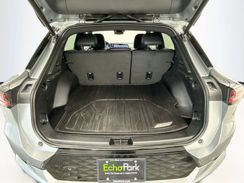 Used 2024 Chevrolet Equinox EV RS FWD image 29