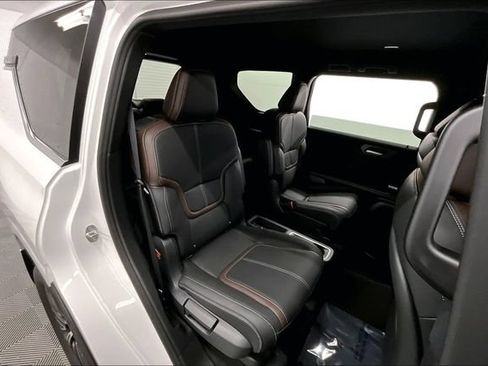 New 2026 Nissan Armada SL w/ Captain's Chari Seat Package AWD/4WD image 36