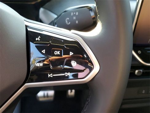 New 2025 Volkswagen ID. Buzz Pro S image 21