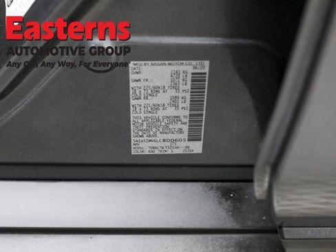 Used 2020 Nissan Rogue SV w/ Premium Package image 38