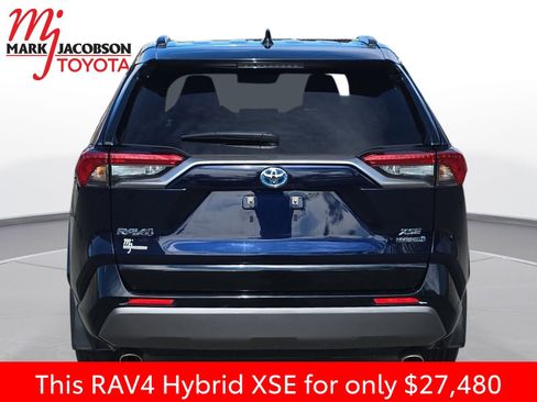 Used 2021 Toyota RAV4 XSE w/ XSE Grade Weather Package image 11