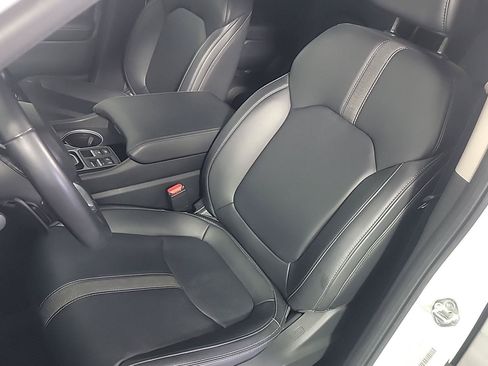 Certified 2023 Honda Pilot Touring image 19