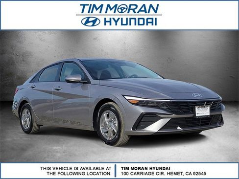 New 2026 Hyundai Elantra SE image 1