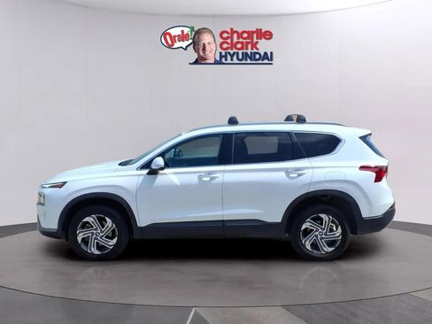 Used 2023 Hyundai Santa Fe SEL image 2