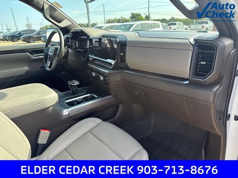 Used 2024 GMC Sierra 1500 SLT AWD/4WD image 30
