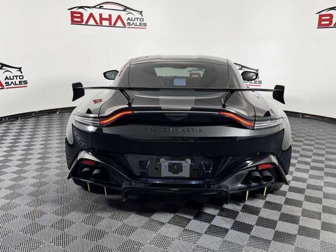 Used 2022 Aston Martin V8 Vantage Coupe RWD image 6