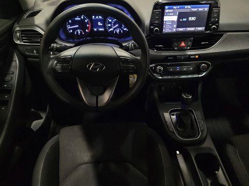 Used 2018 Hyundai Elantra GT FWD image 22