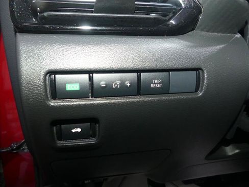Used 2022 Nissan Sentra SR FWD image 29