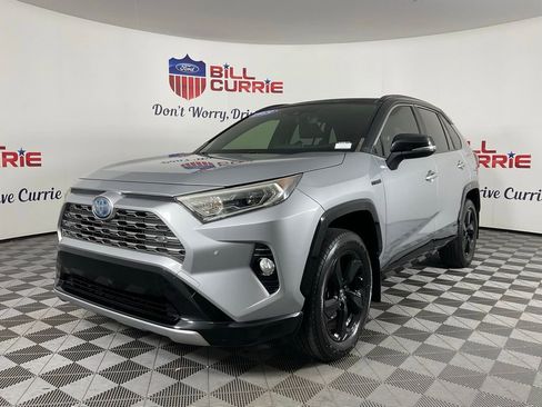 Used 2019 Toyota RAV4 XSE image 7