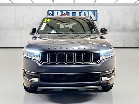 Used 2024 Jeep Wagoneer L Series II w/ Flexible Seating Group image 2