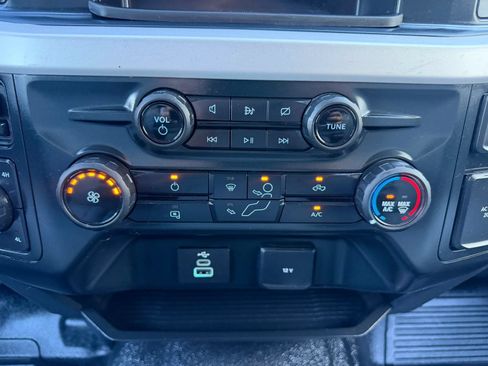 Used 2023 Ford F250 XLT w/ FX4 Off-Road Package AWD/4WD image 22