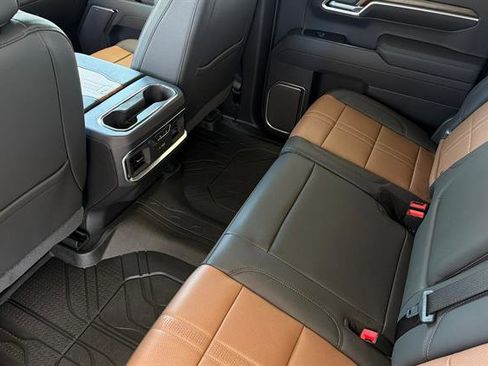 New 2026 Chevrolet Silverado 1500 High Country AWD/4WD image 13