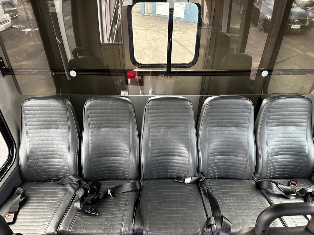 Used 2015 Ford E-350 and Econoline 350 Super Duty RWD image 13