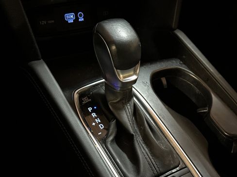 Used 2019 Hyundai Santa Fe Limited image 20